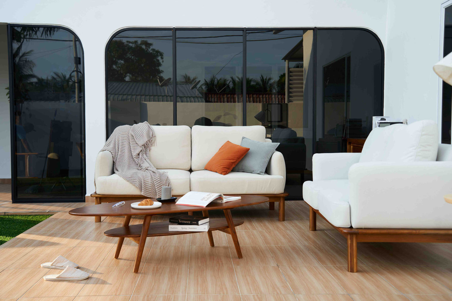 Teak Sofa - IZUMI