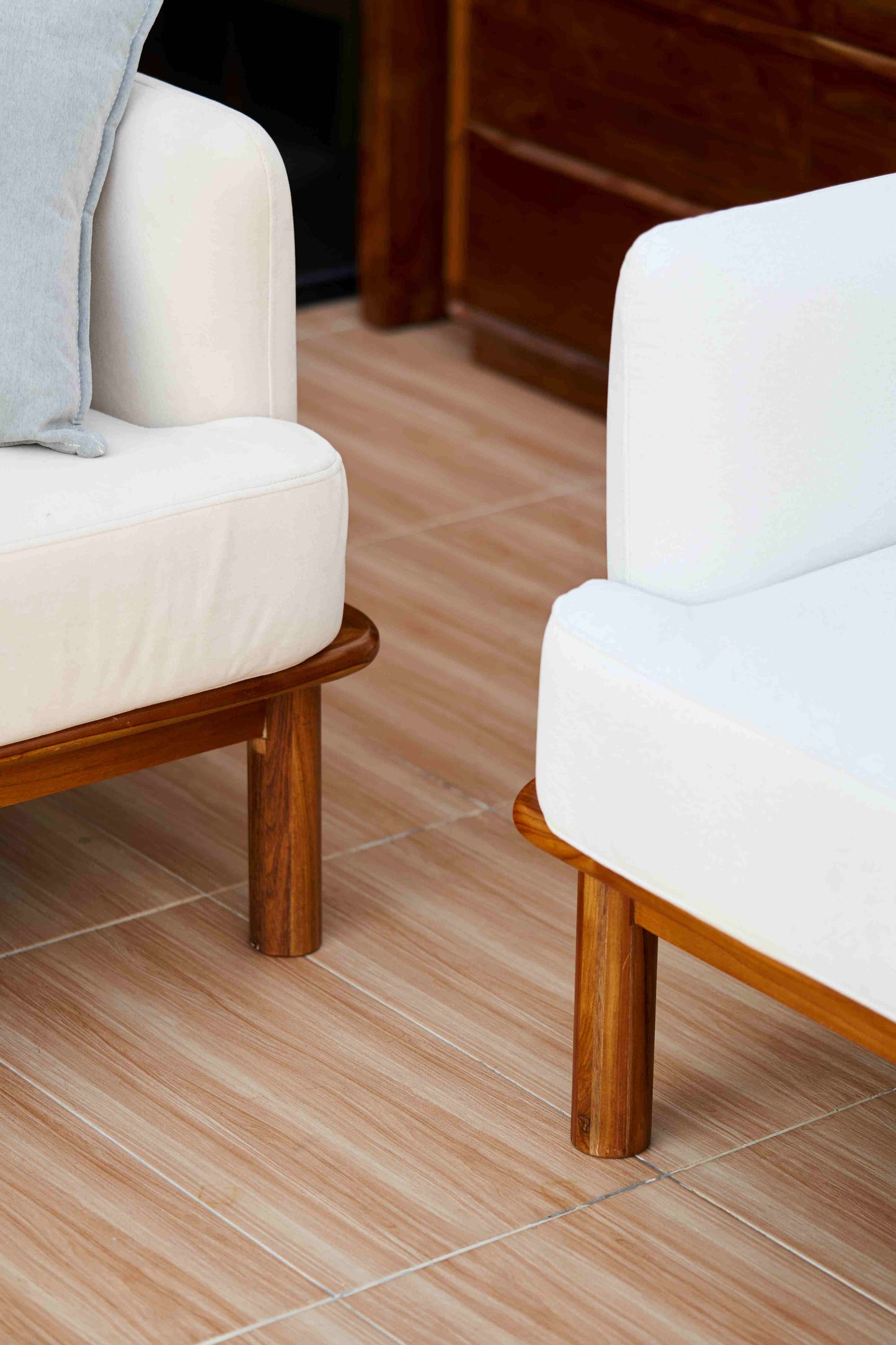 Teak Sofa - IZUMI