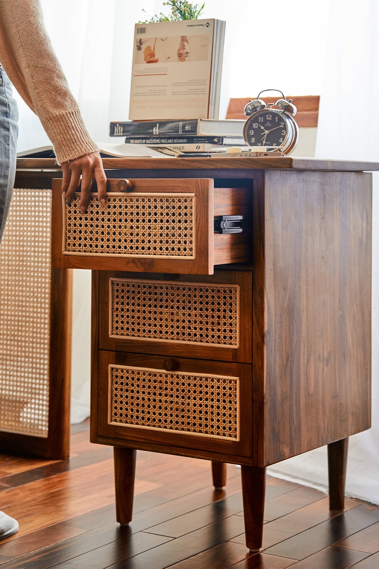 Teak Dresser Table - MICHI