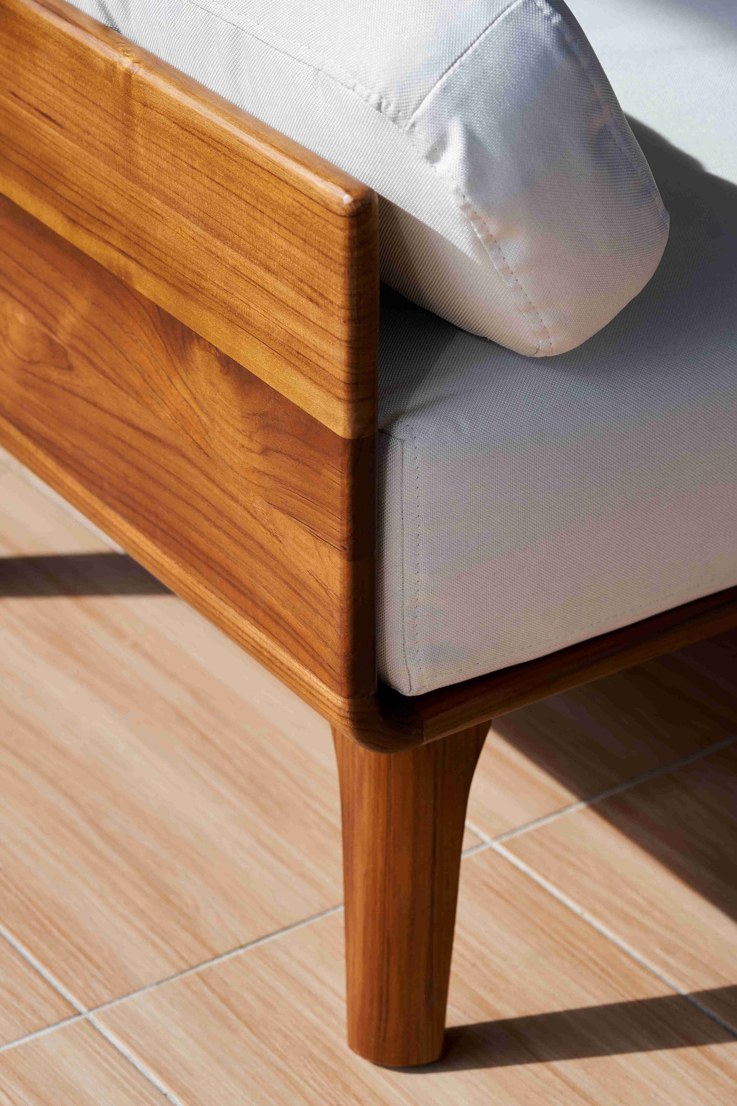 Teak Sofa - TIAGO