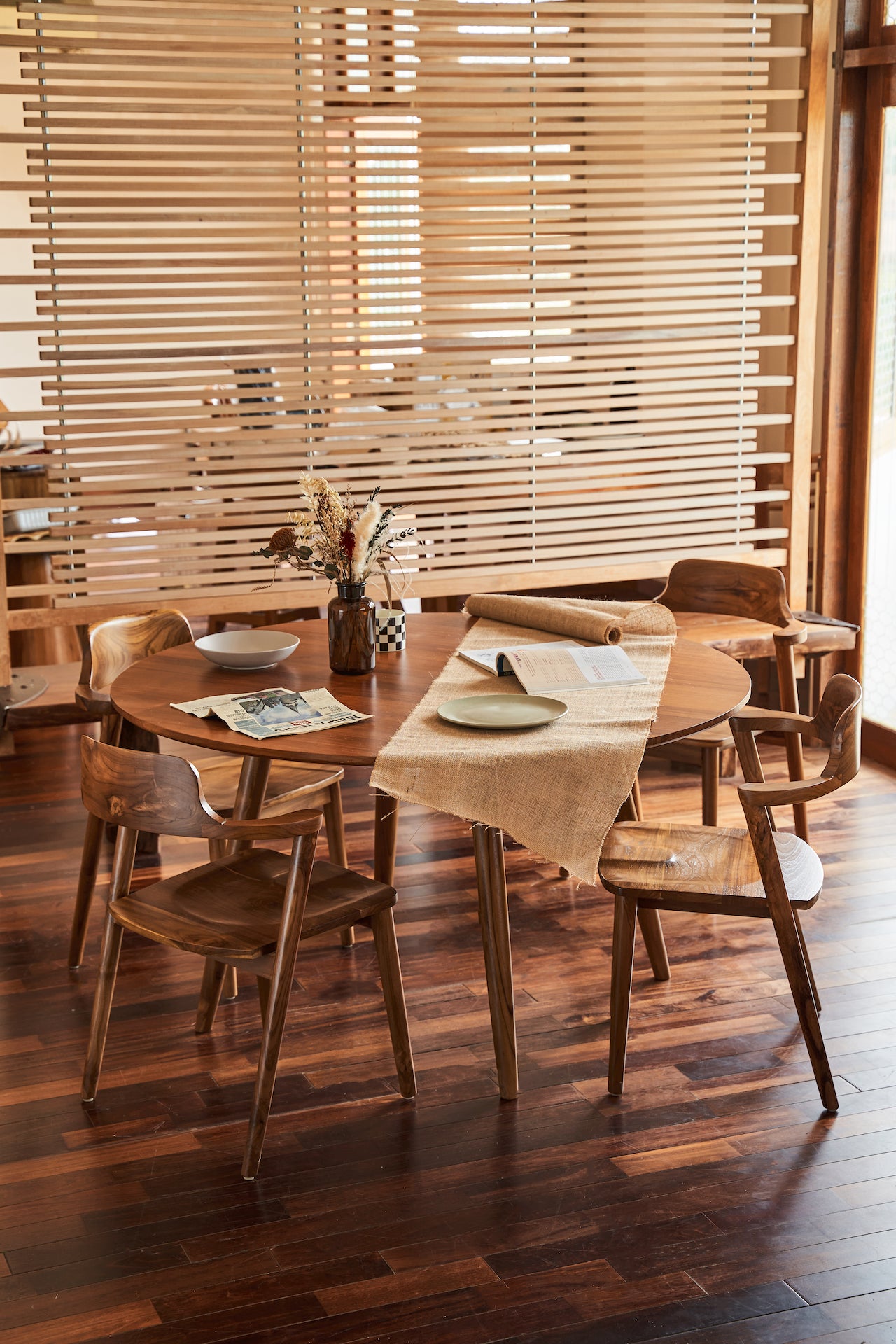 Teak Dining Table - YUUKI